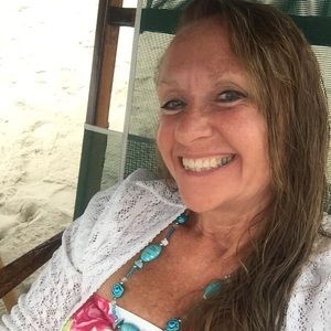 Meet your Posher, Danette